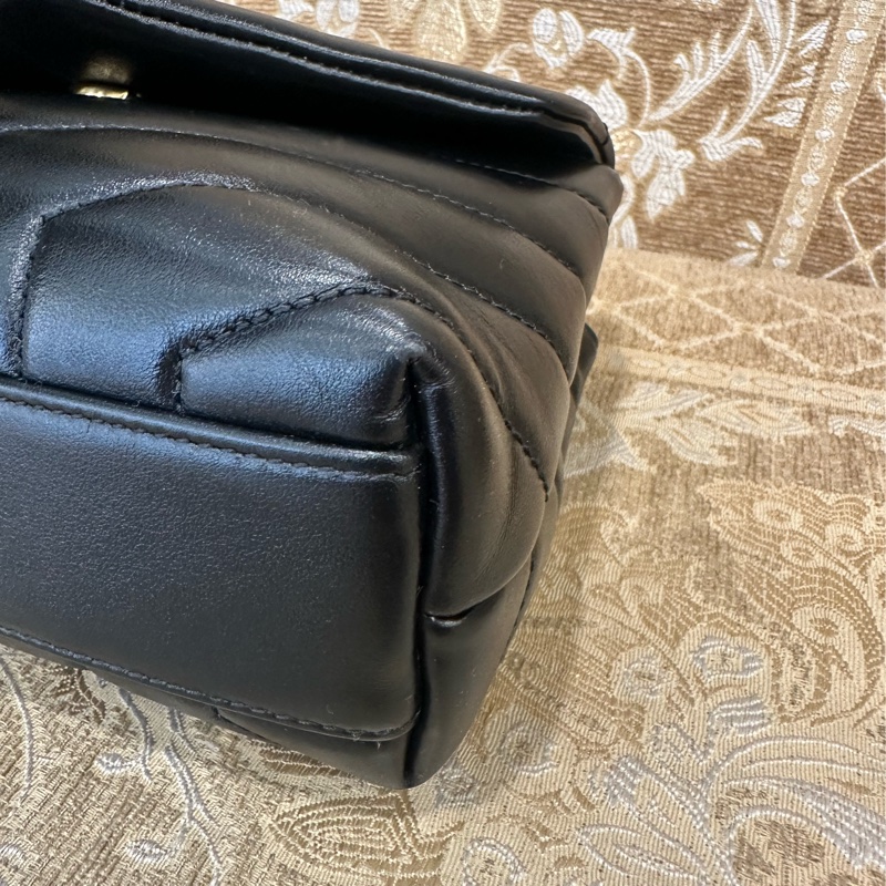 YSL 黑牛皮霧金釦LouLouToy斜背包-7