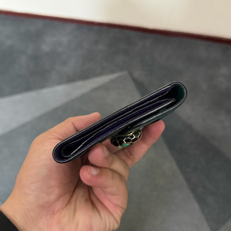 寶格麗 Serpenti 瑪瑙眼蛇頭小牛皮 三折短夾-4