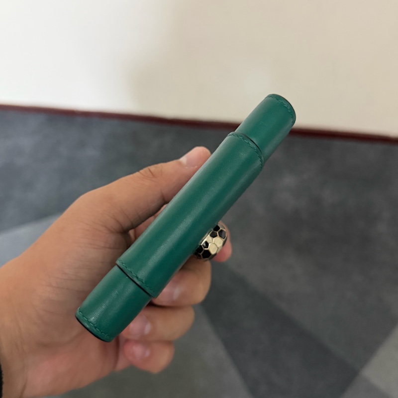 寶格麗 Serpenti 瑪瑙眼蛇頭小牛皮 三折短夾-5