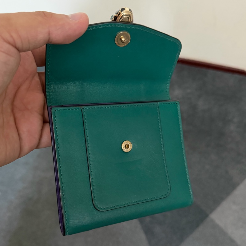 寶格麗 Serpenti 瑪瑙眼蛇頭小牛皮 三折短夾-6