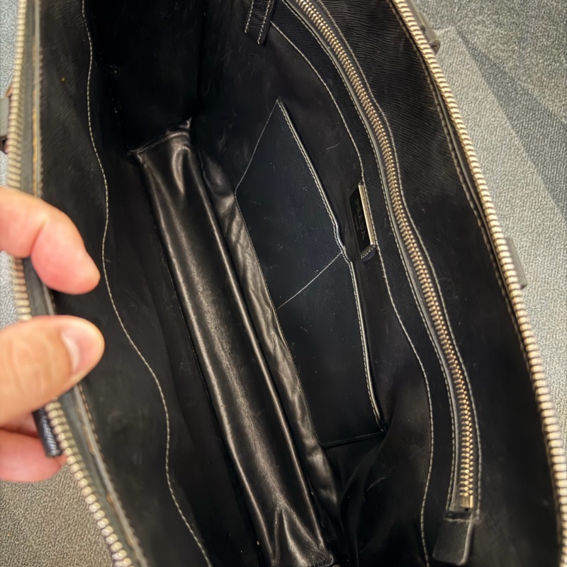 Prada 黑色防刮牛皮公事包-8