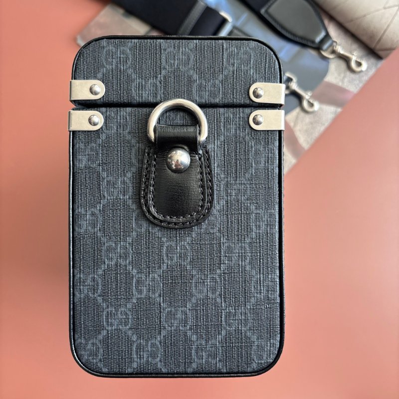 ::GUCCI:: Black GG Supreme canvas 黑緹花手提斜背箱型包 化妝箱包-9