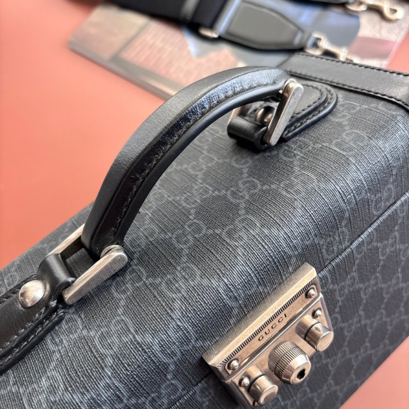 ::GUCCI:: Black GG Supreme canvas 黑緹花手提斜背箱型包 化妝箱包-11