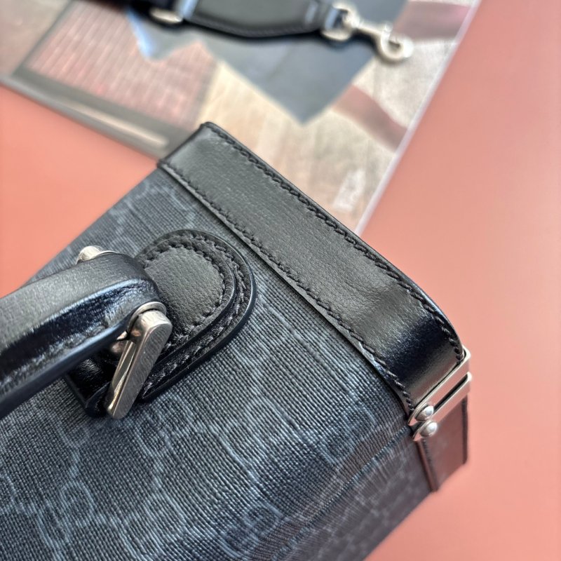 ::GUCCI:: Black GG Supreme canvas 黑緹花手提斜背箱型包 化妝箱包-13