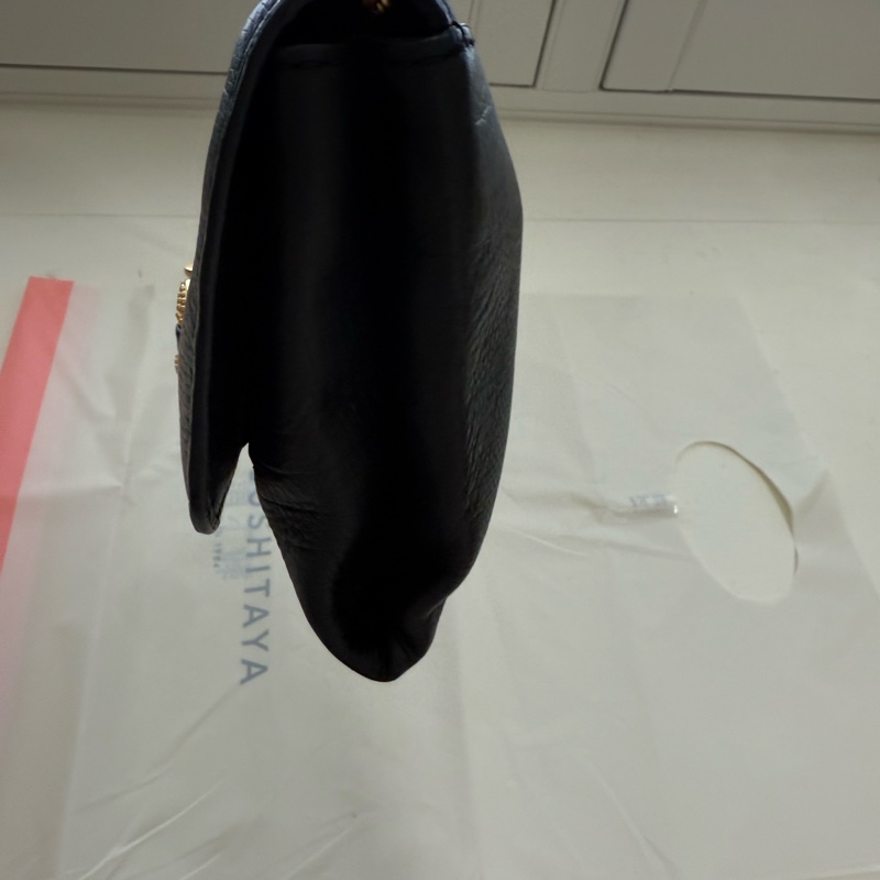 9成新Marc by Marc Jacobs牛皮壓紋側揹包/斜背包/手拿包-11