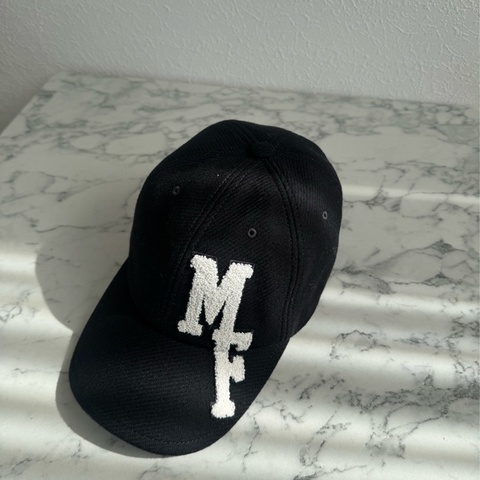 Moncler黑色白MF帽子🧢