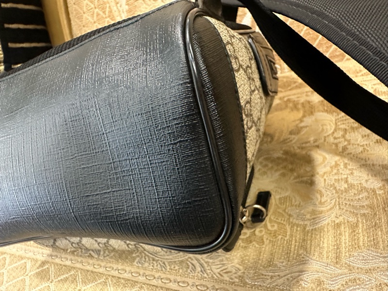 Gucci PVC黑牛皮銀釦前拉鍊口袋後背包-6