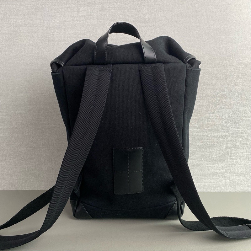 ✨Givenchy  紀梵希 星星後背包 自用好價🖤-4