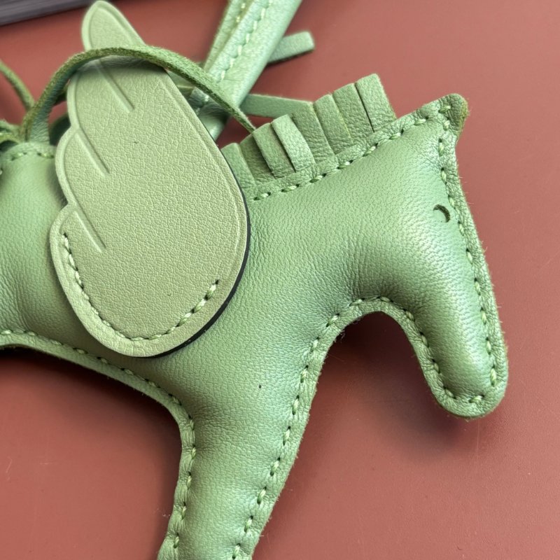 B刻 ::Hermès:: 牛油果綠 酪梨綠 Rodeo Pegase PM 飛馬吊飾 小飛馬 掛飾-4