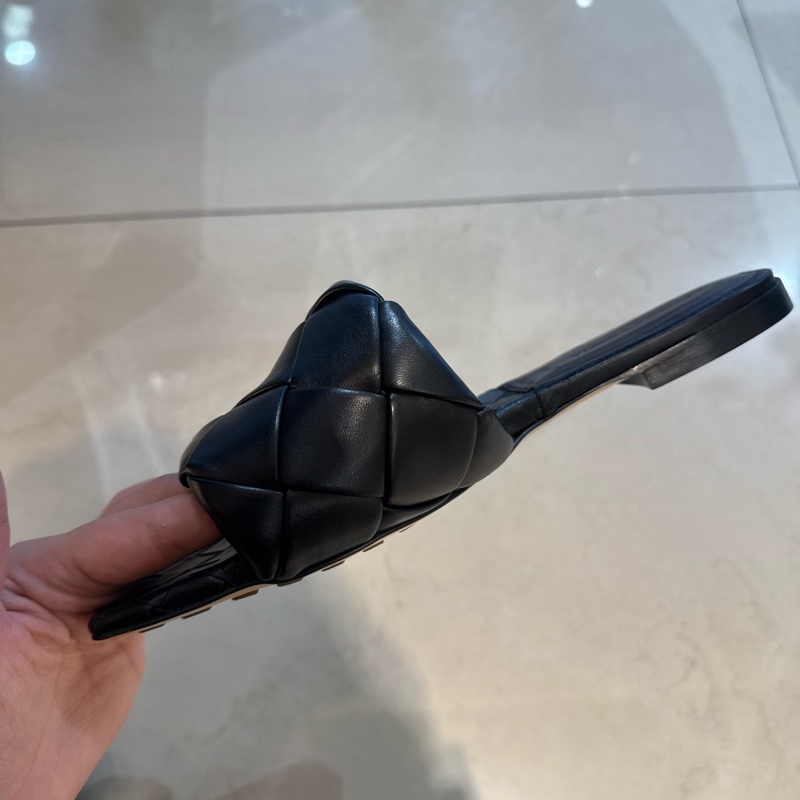 BV黑色編織拖鞋-7