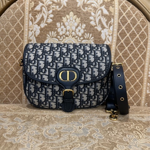 Dior 藍緹花布金釦下蓋斜背中碼Bobby包M9319UTZQ
