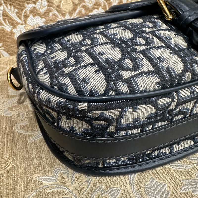 Dior 藍緹花布金釦下蓋斜背中碼Bobby包M9319UTZQ-5