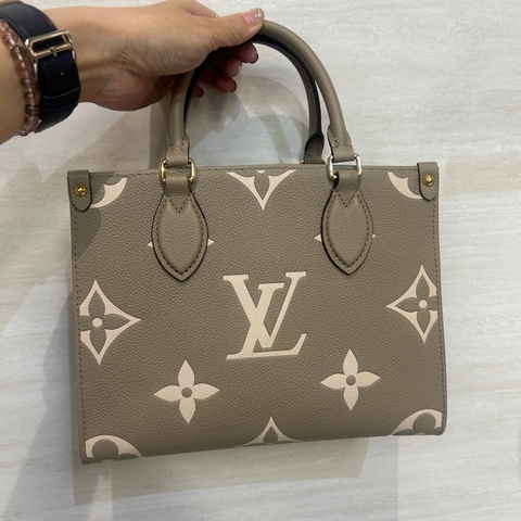 LV 斑鳩灰 on the go PM  M45779