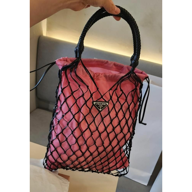PRADA 網眼水桶包 粉紅色黑色-2