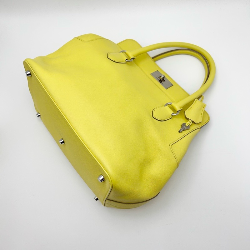 HERMES Too1box小雞黃銀扣牛奶盒子26手提肩背斜背包26*29*18 98新配件塵袋鑰匙-2
