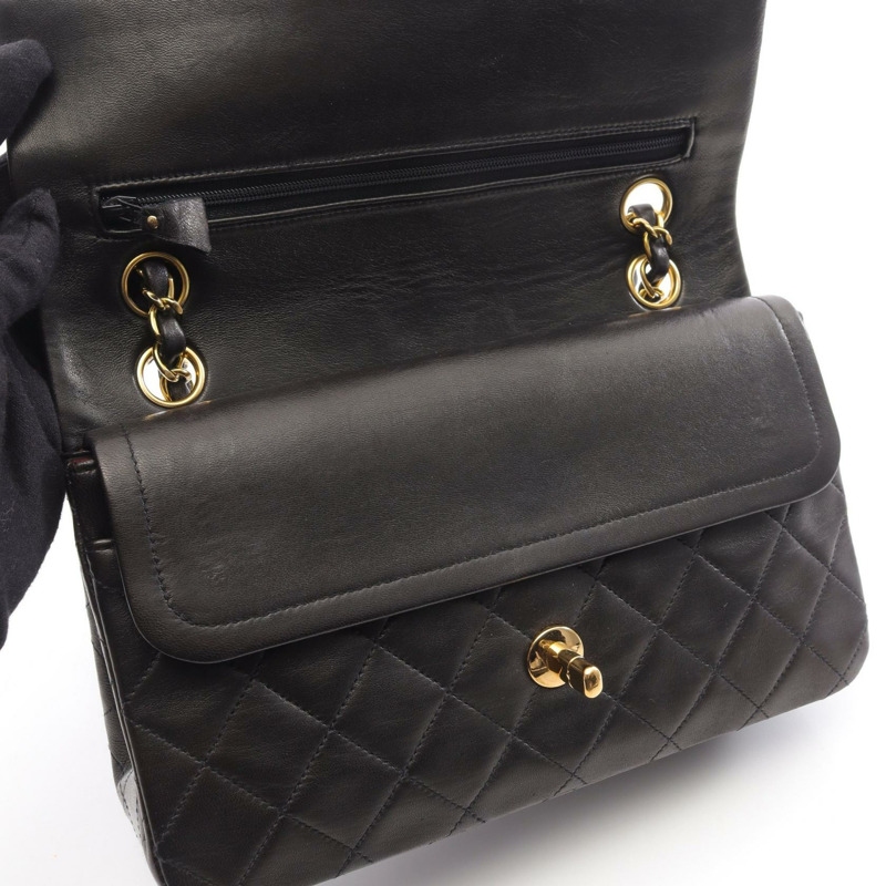 香奈兒 (CHANEL) Matelasse W 翻蓋鏈條單肩包,羊皮材質,黑色,二手,女士款,金色五金-9