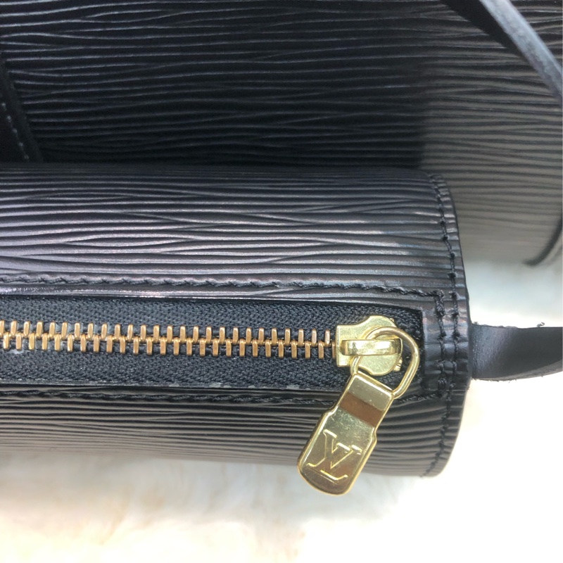 LV EPI 樹紋芭比龍 XC141-15