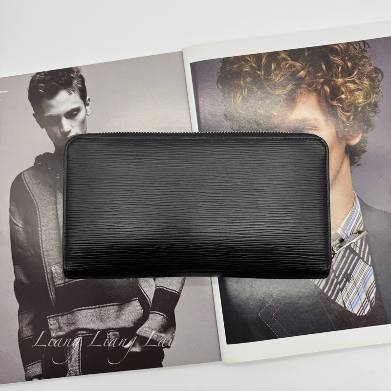 LOUIS VUITTON LV Zippy Organizer 黑色水波紋大拉鍊長夾-1