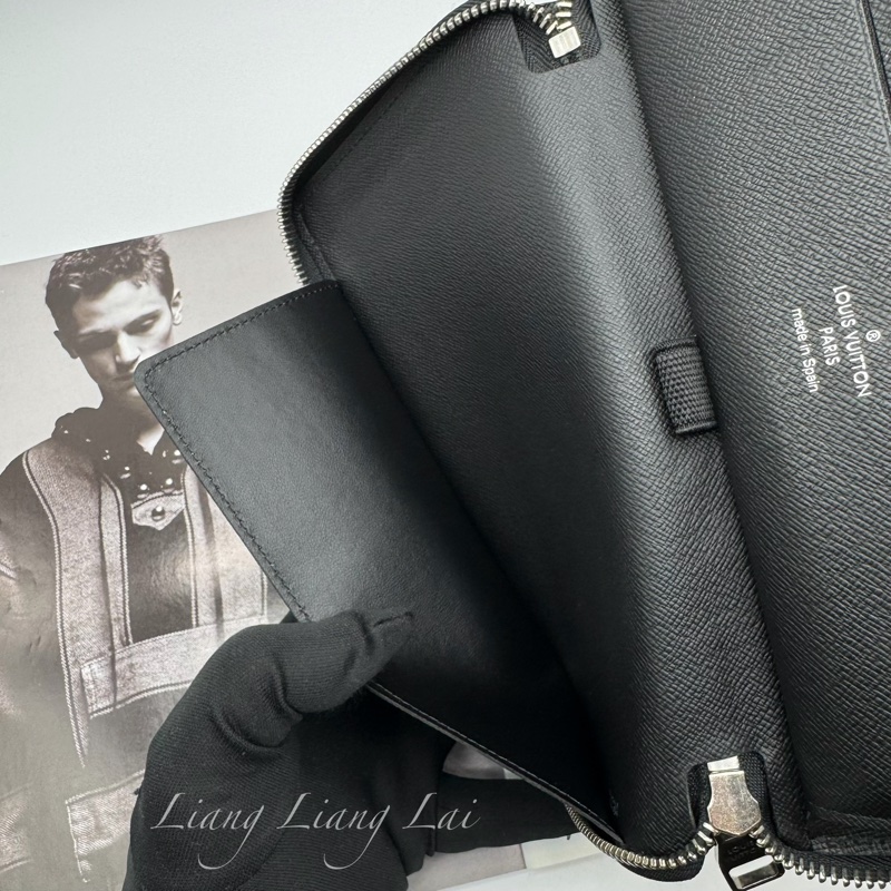 LOUIS VUITTON LV Zippy Organizer 黑色水波紋大拉鍊長夾-13