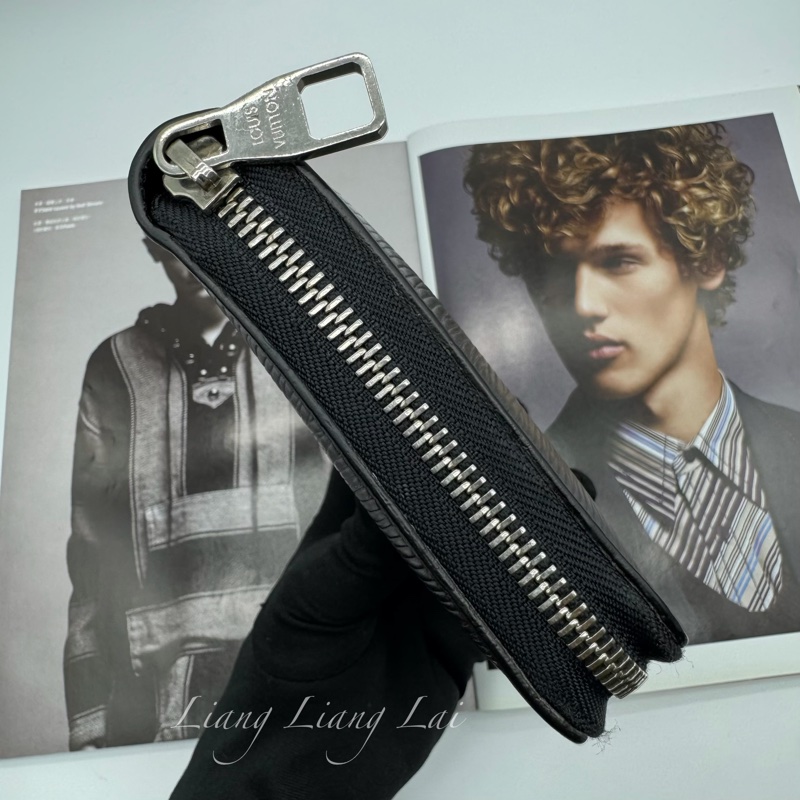 LOUIS VUITTON LV Zippy Organizer 黑色水波紋大拉鍊長夾-23