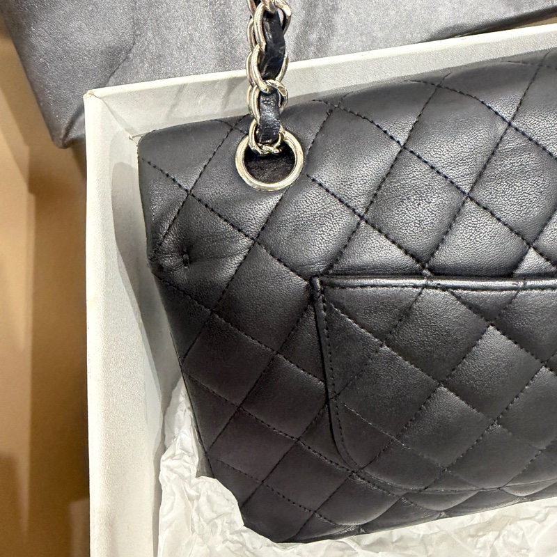 大全配🈶購證❤️ 香奈兒 #黑銀 #cf25 #羊皮 #中號 雙蓋雙鏈-24
