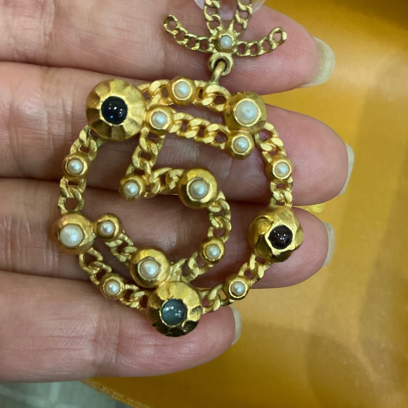 Chanel 復古金/黑白珍珠針式耳環-3