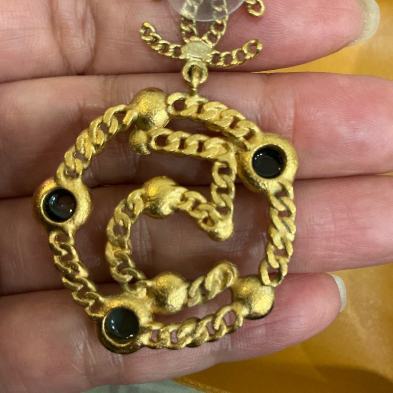 Chanel 復古金/黑白珍珠針式耳環-4