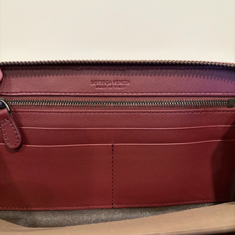 Bottega Veneta 酒紅色長夾，全新-3