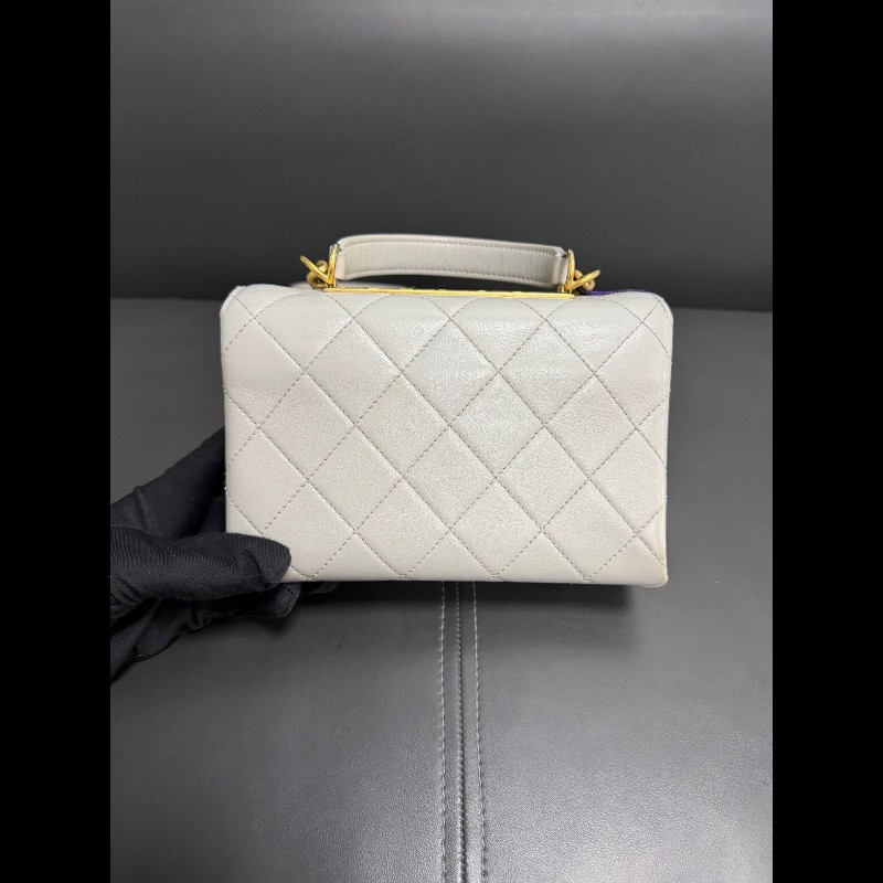 Chanel trendycc small 
灰色鏤空字母 小號-1