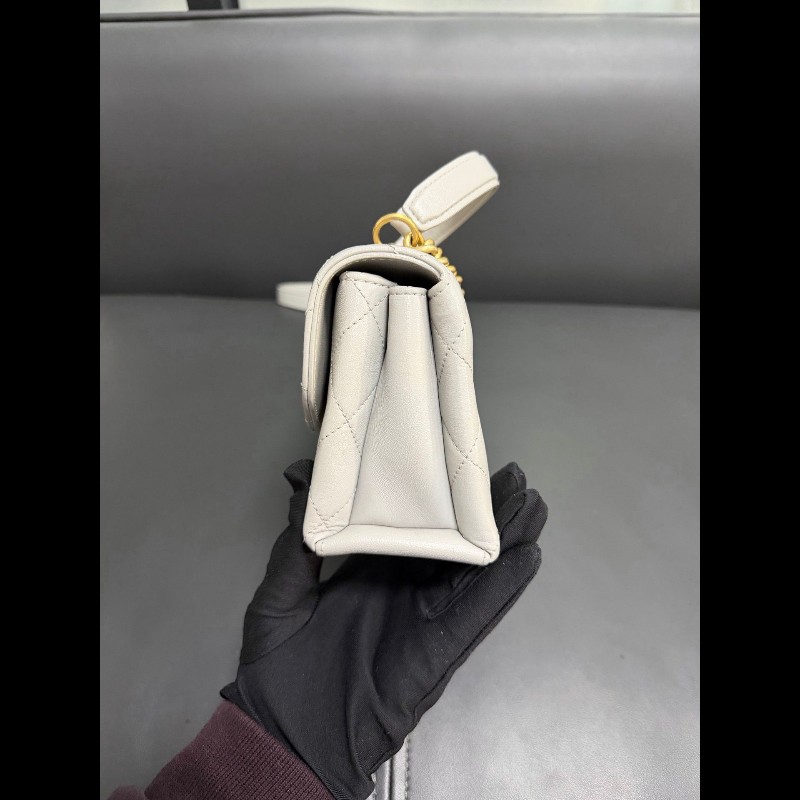 Chanel trendycc small 
灰色鏤空字母 小號-3