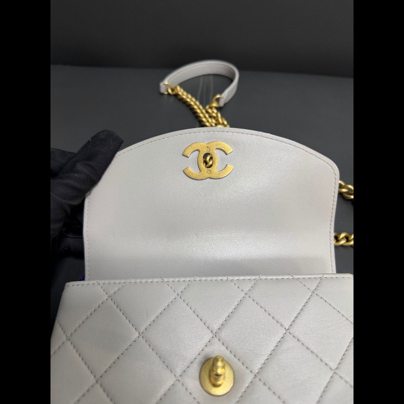 Chanel trendycc small 
灰色鏤空字母 小號-12