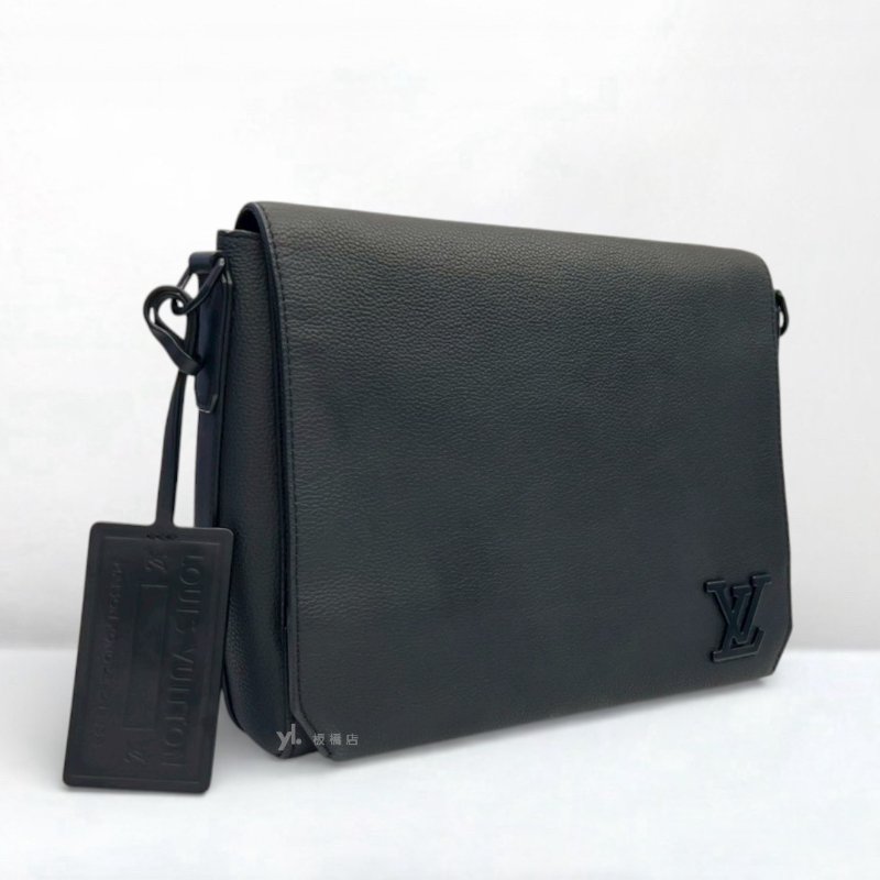 LV包包 Takeoff 黑牛皮郵差包M57080-1