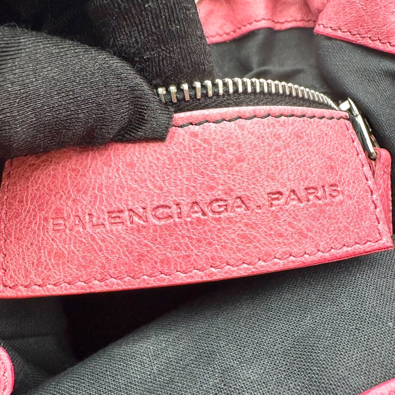 【美收精品】BALENCIAGA 粉色水桶機車包 C-69-6