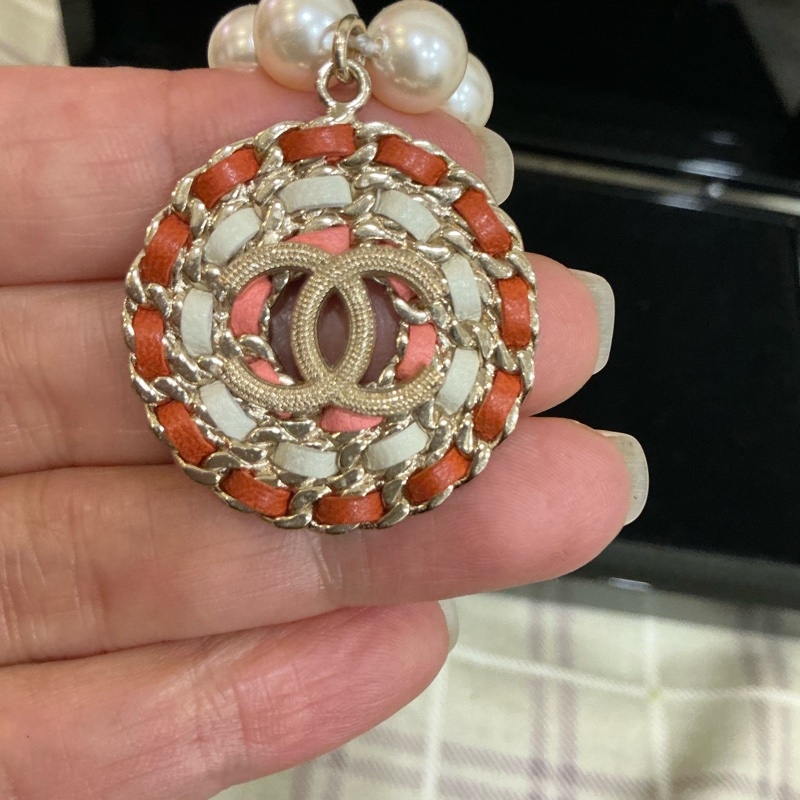 Chanel 皮穿吊墜珍珠項鍊-2