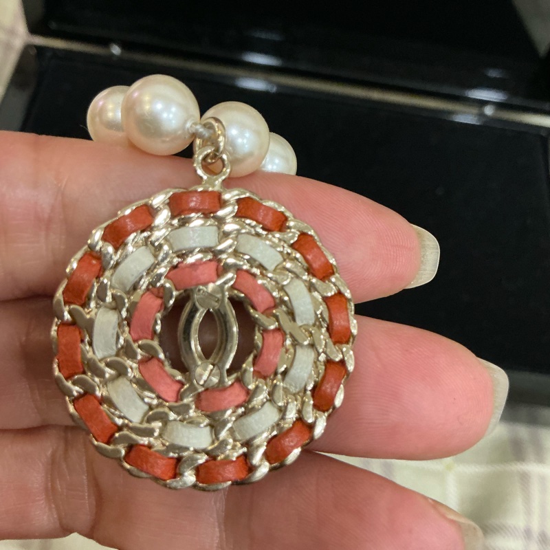 Chanel 皮穿吊墜珍珠項鍊-3