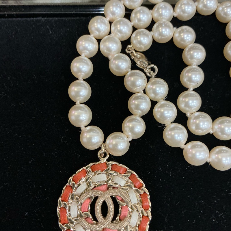 Chanel 皮穿吊墜珍珠項鍊-8