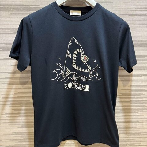 💎Han's house精品服飾💎 moncler 鯊魚 刺繡 短袖 短T T恤