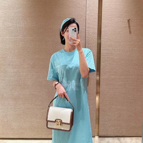 💎Han's house精品服飾💎BURBERRY 戰馬 長版 短T 連身裙 洋裝