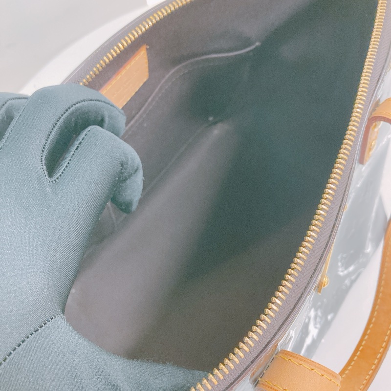 MS0416 LOUIS VUITTON 路易威登小號漆皮手拿包包BELLEVUE PM PATENT CALFSKIN-13