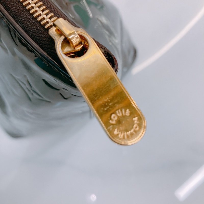 MS0416 LOUIS VUITTON 路易威登小號漆皮手拿包包BELLEVUE PM PATENT CALFSKIN-22