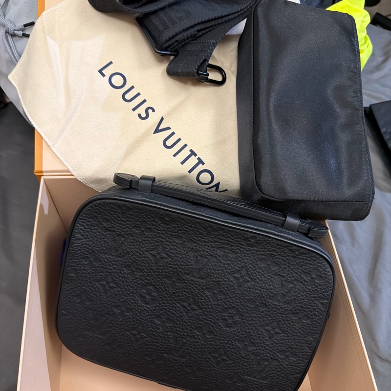 LV S Lock 郵差包M58489-3