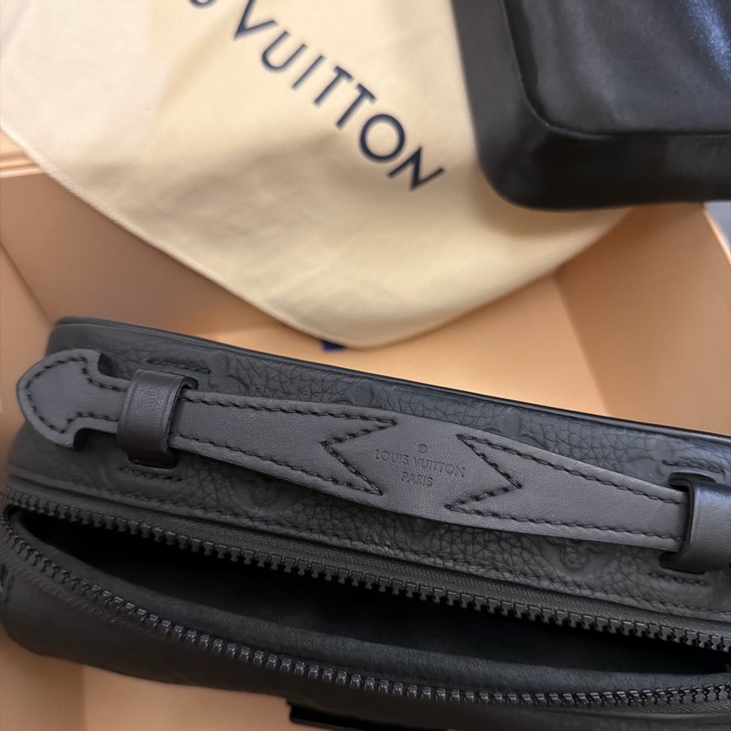 LV S Lock 郵差包M58489-5