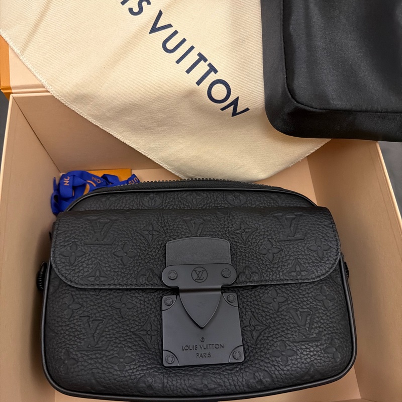 LV S Lock 郵差包M58489-6