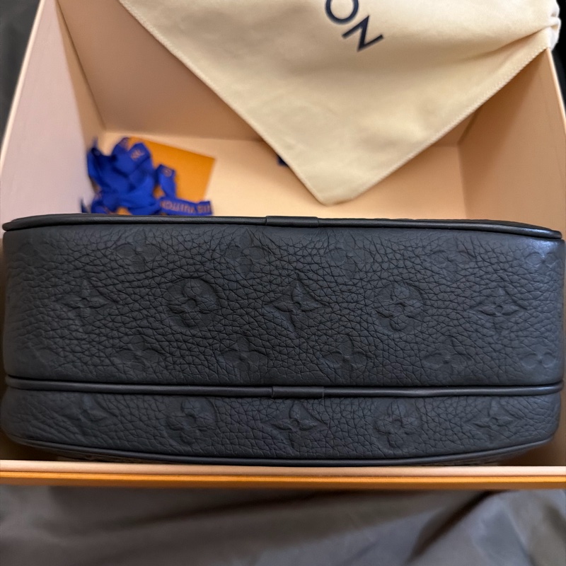 LV S Lock 郵差包M58489-8