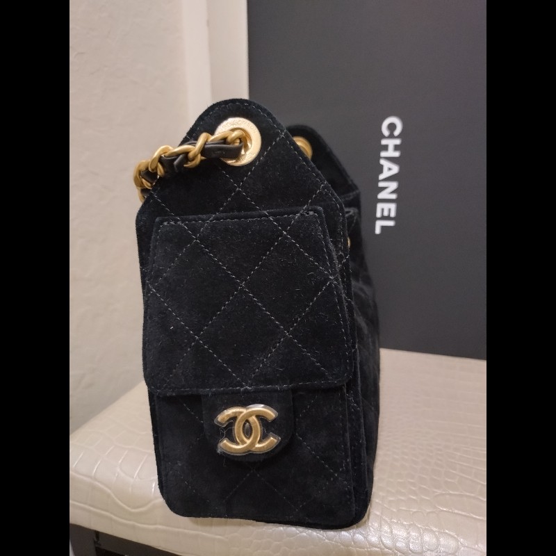 Chanel 金鍊黑麂皮迷你25包-6