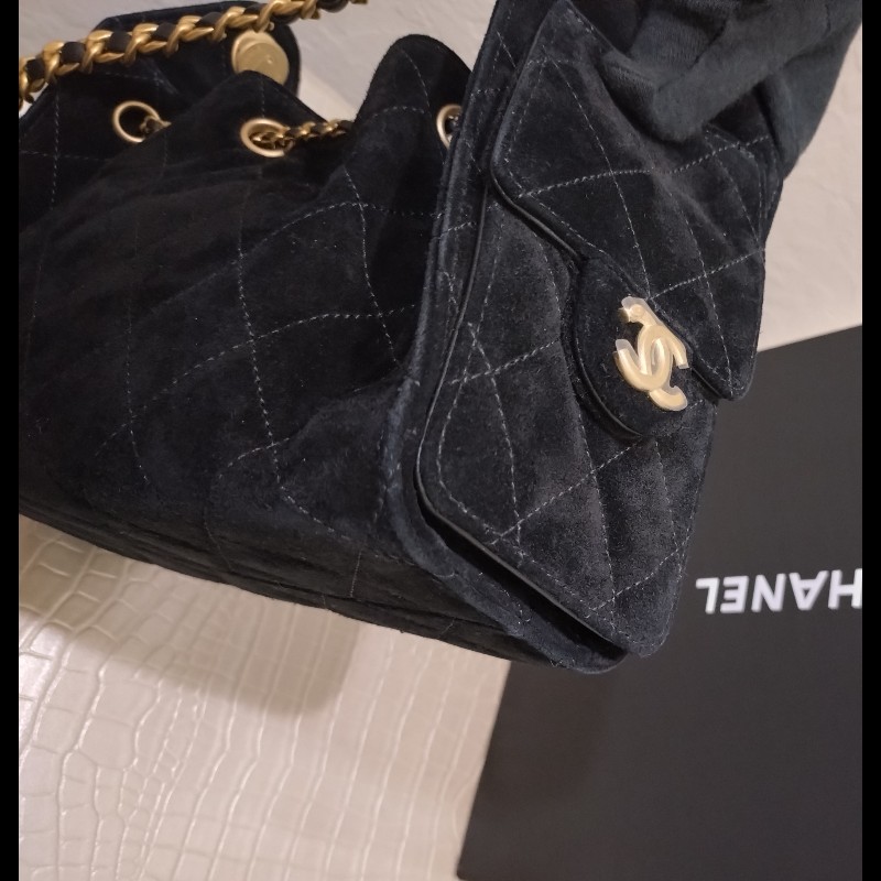 Chanel 金鍊黑麂皮迷你25包-9