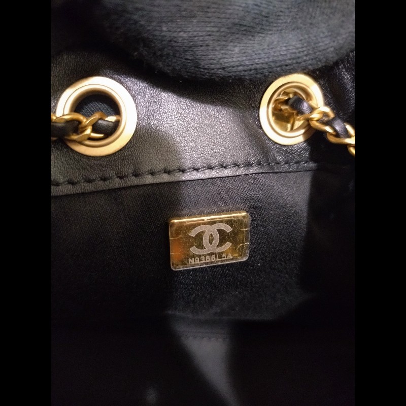 Chanel 金鍊黑麂皮迷你25包-15