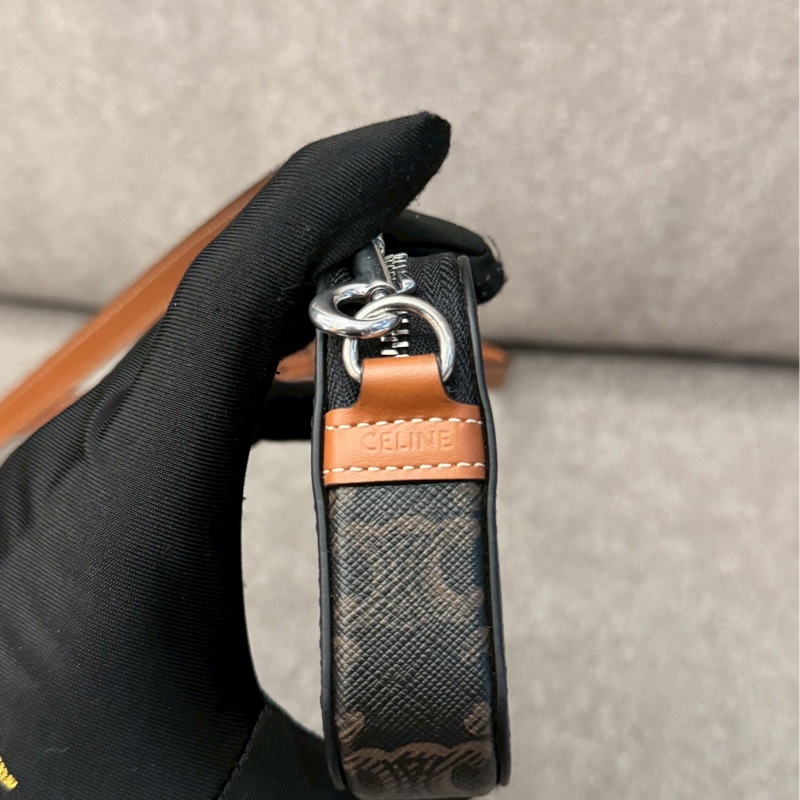 CELINE橫式斜背包-3