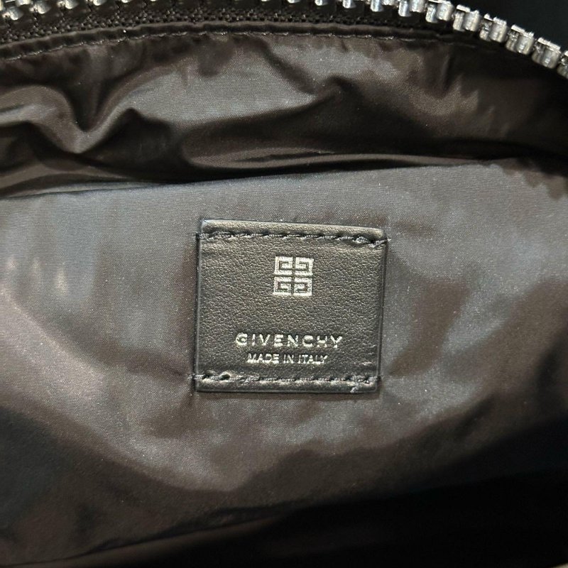 💎Han's house精品服飾💎GIVENCHY 紀梵希 尼龍 側背包-5
