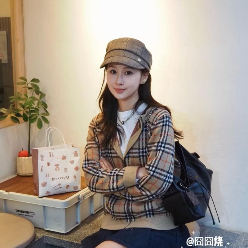 💎Han's house精品服飾💎 Burberry 刺繡 連帽 外套-3